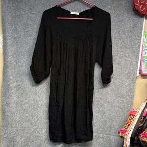 SATCH Black 100% viscose mid sleeve textured stunning dress w/pockets